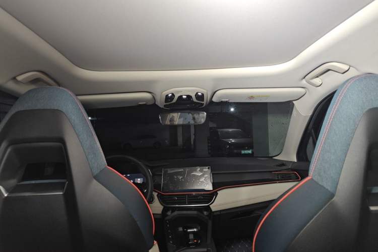 Used Lynk & Co 06 2020 1.5T YAO Halo Headliner