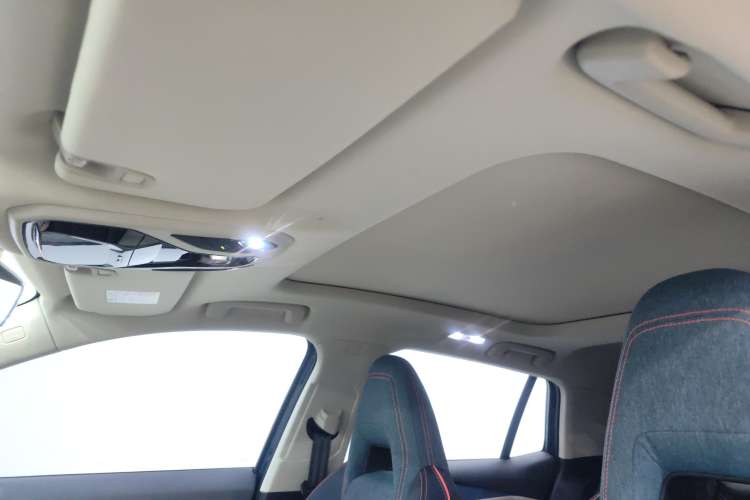 Used Lynk & Co 06 2020 1.5T YAO Halo Headliner
