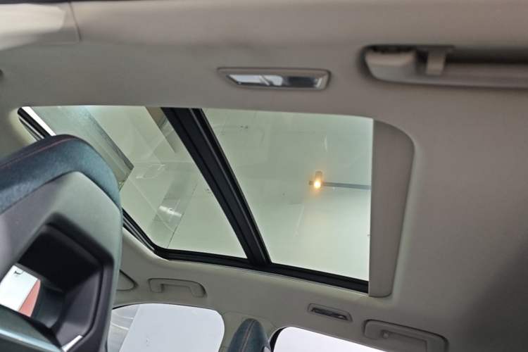 Used Lynk & Co 06 2020 1.5T YAO Halo Headliner
