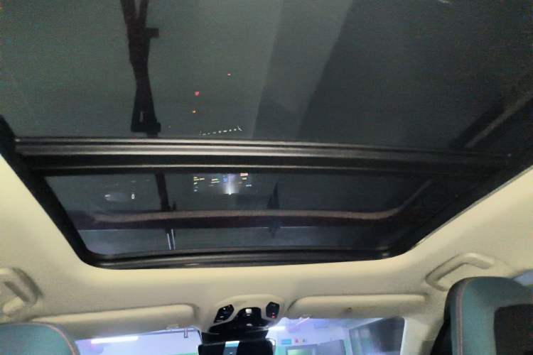 Used Lynk & Co 06 2020 1.5T Tech Pioneer Edition Headliner
