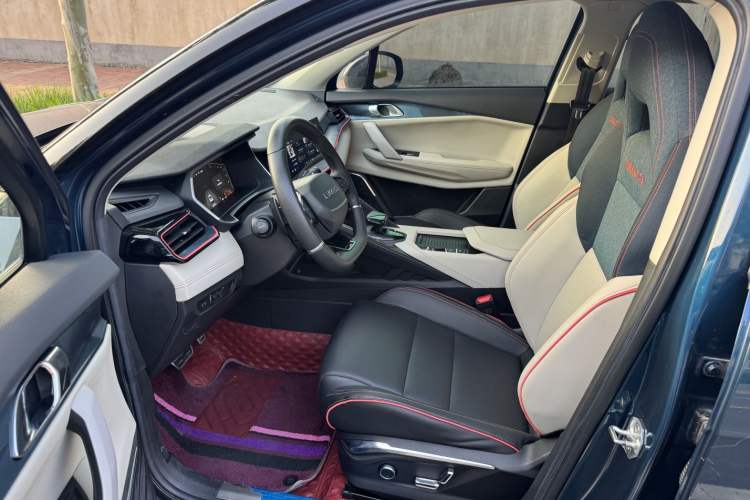 Used Lynk & Co 06 2020 1.5T YAO Halo Interior 1