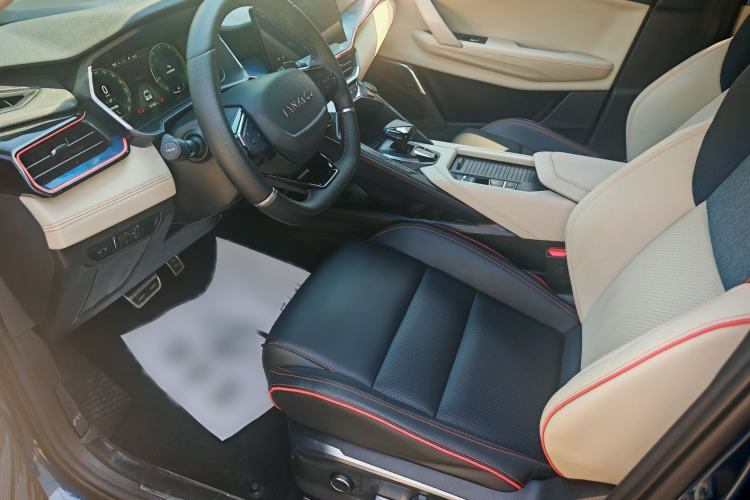 Used Lynk & Co 06 2020 1.5T YAO Halo Interior 1