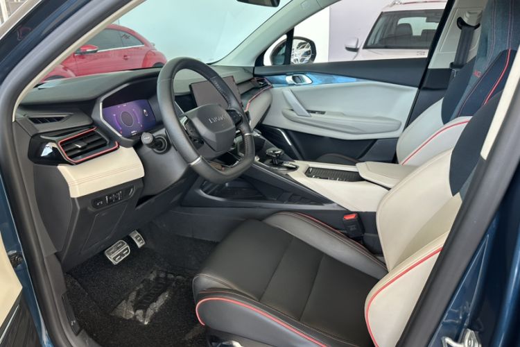 Used Lynk & Co 06 2020 1.5T YAO Halo Interior 1