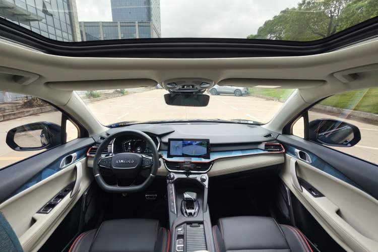 Used Lynk & Co 06 2020 1.5T YAO Halo Interior 10