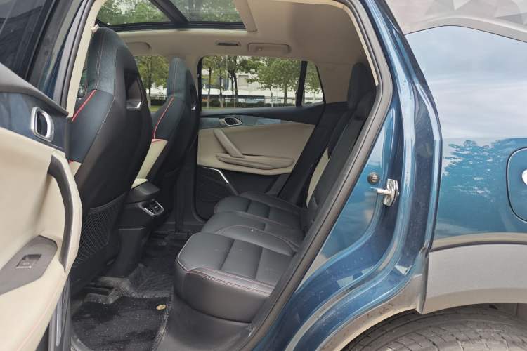 Used Lynk & Co 06 2020 1.5T YAO Halo Interior 2