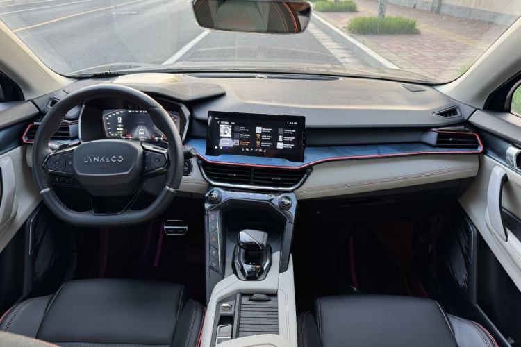 Used Lynk & Co 06 2020 1.5T YAO Halo Interior 3