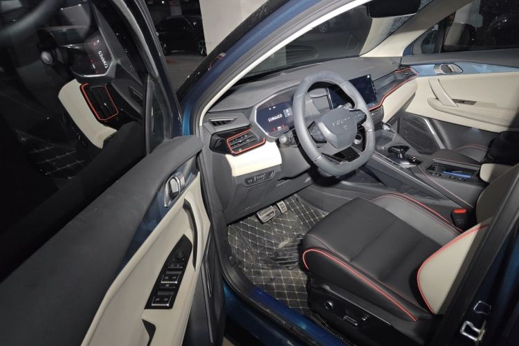 Used Lynk & Co 06 2020 1.5T YAO Halo Interior 3