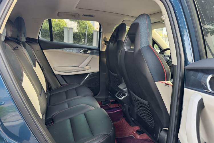 Used Lynk & Co 06 2020 1.5T YAO Halo Interior 4