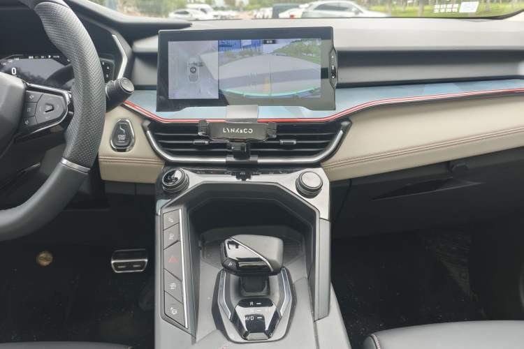 Used Lynk & Co 06 2020 1.5T YAO Halo Interior 5