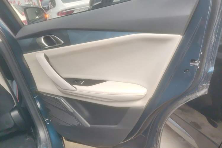 Used Lynk & Co 06 2020 1.5T YAO Halo Interior 6