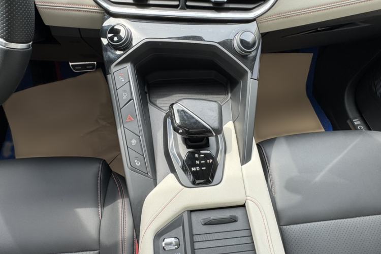 Used Lynk & Co 06 2020 1.5T YAO Halo Interior 9