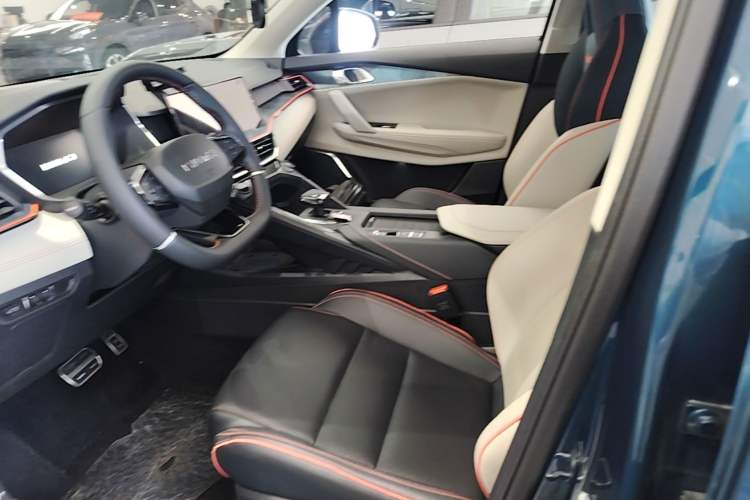 Used Lynk & Co 06 2020 1.5T YAO Halo Left Front Seat