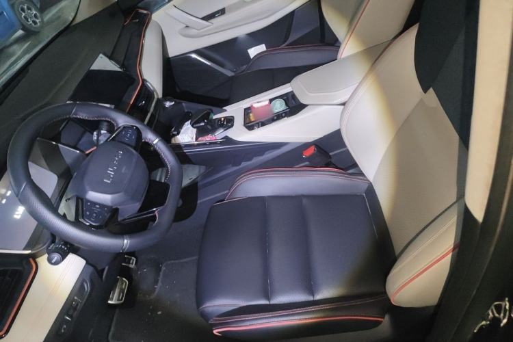 Used Lynk & Co 06 2020 1.5T YAO Halo Left Front Seat