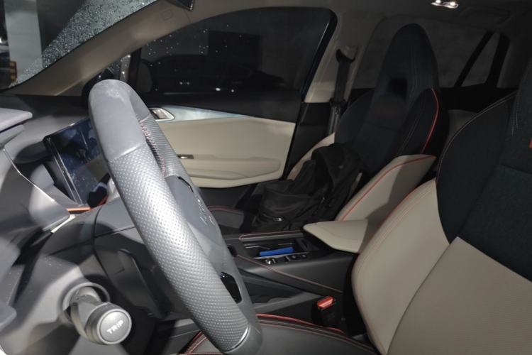 Used Lynk & Co 06 2020 1.5T YAO Halo Left Front Seat