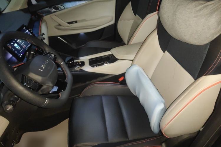Used Lynk & Co 06 2020 1.5T YAO Halo Left Front Seat