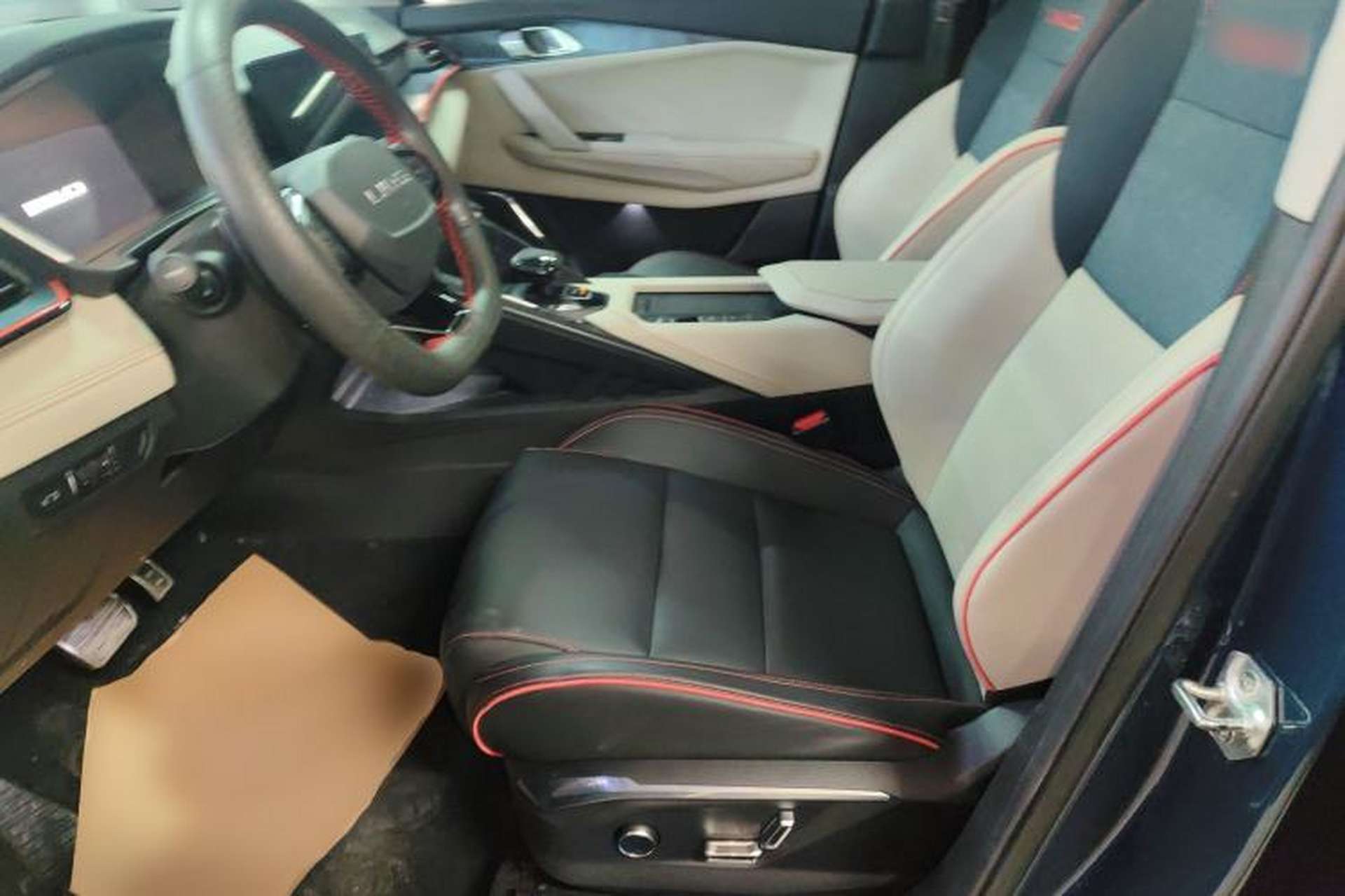 Used Lynk & Co 06 2020 1.5T YAO Halo Left Front Seat