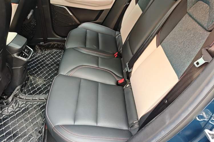 Used Lynk & Co 06 2020 1.5T YAO Halo Left Rear Seat