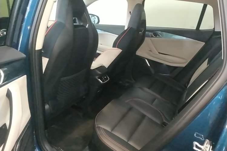 Used Lynk & Co 06 2020 1.5T YAO Halo Left Rear Seat