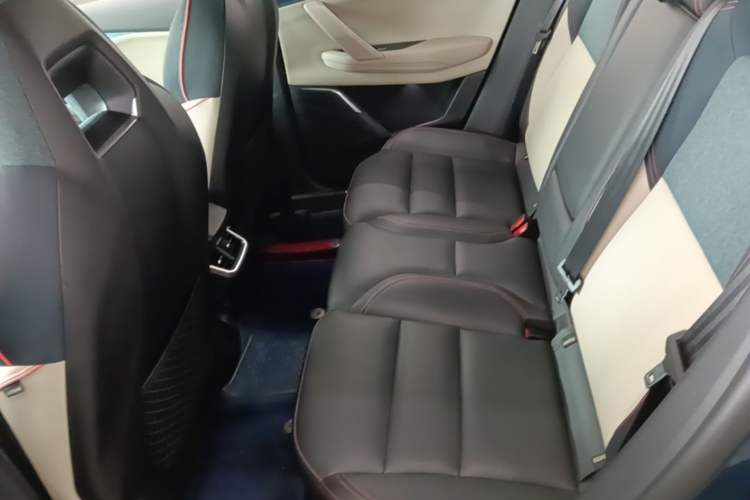 Used Lynk & Co 06 2020 1.5T YAO Halo Left Rear Seat
