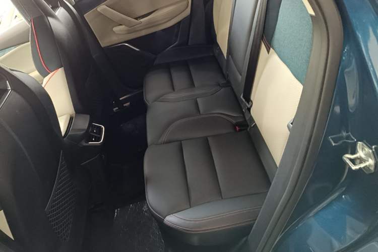 Used Lynk & Co 06 2020 1.5T YAO Halo Left Rear Seat