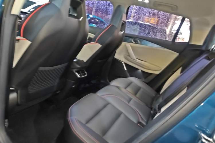 Used Lynk & Co 06 2020 1.5T YAO Halo Left Rear Seat
