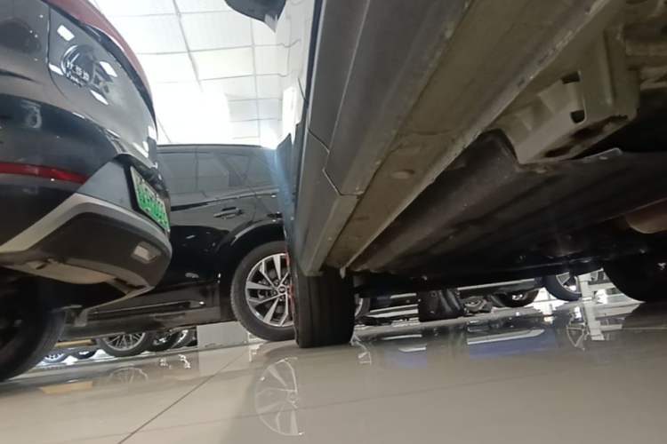 Used Lynk & Co 06 2020 1.5T YAO Halo Left Side Sill