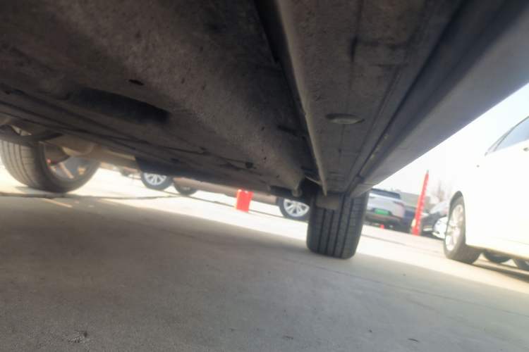 Used Lynk & Co 06 2020 1.5T YAO Halo Left Side Sill