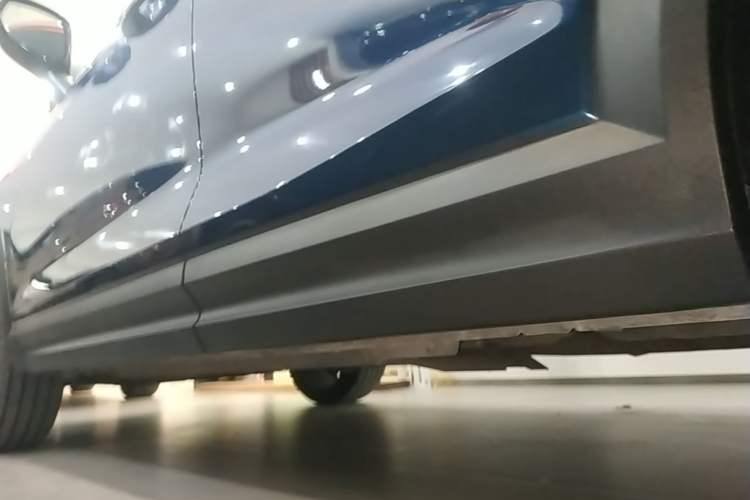 Used Lynk & Co 06 2020 1.5T YAO Halo Left Side Sill