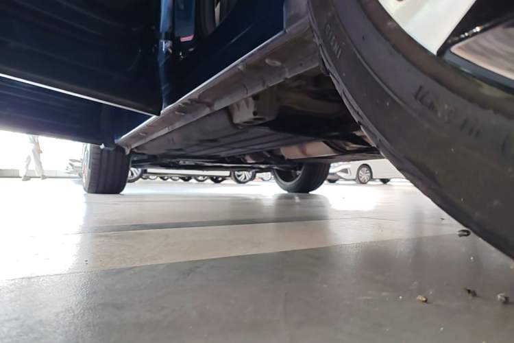 Used Lynk & Co 06 2020 1.5T YAO Halo Left Side Sill