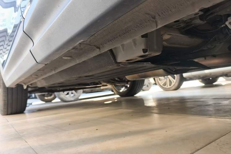Used Lynk & Co 06 2020 1.5T YAO Halo Left Side Sill