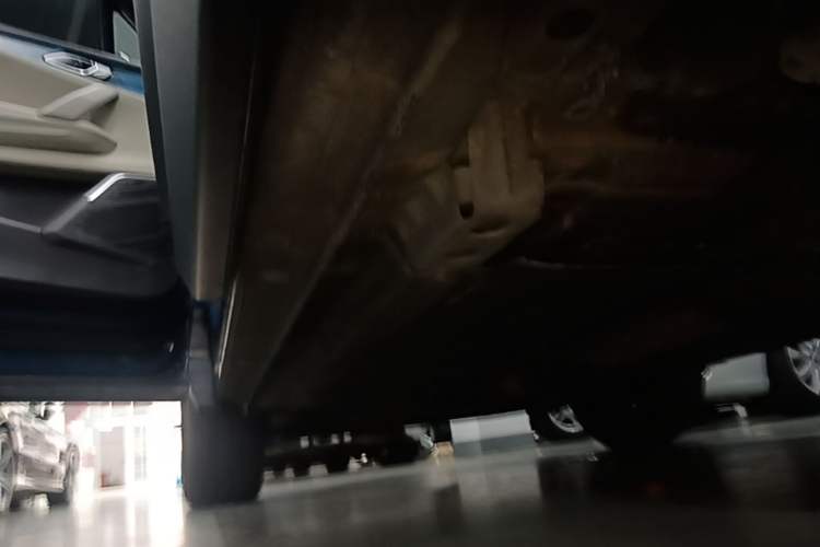 Used Lynk & Co 06 2020 1.5T YAO Halo Left Side Sill