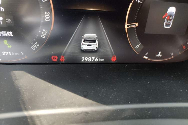 Used Lynk & Co 06 2020 1.5T YAO Halo Odometer Close Up