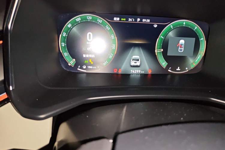Used Lynk & Co 06 2020 1.5T YAO Halo Odometer Close Up
