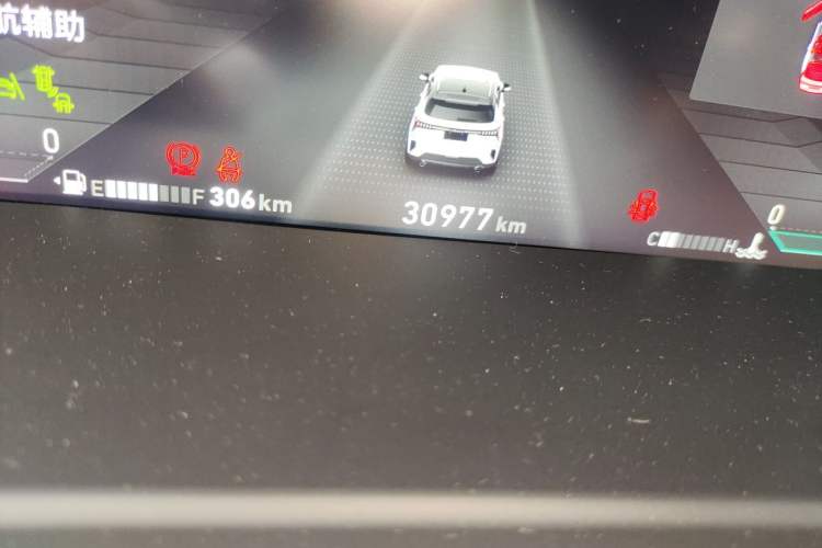 Used Lynk & Co 06 2020 1.5T YAO Halo Odometer Close Up