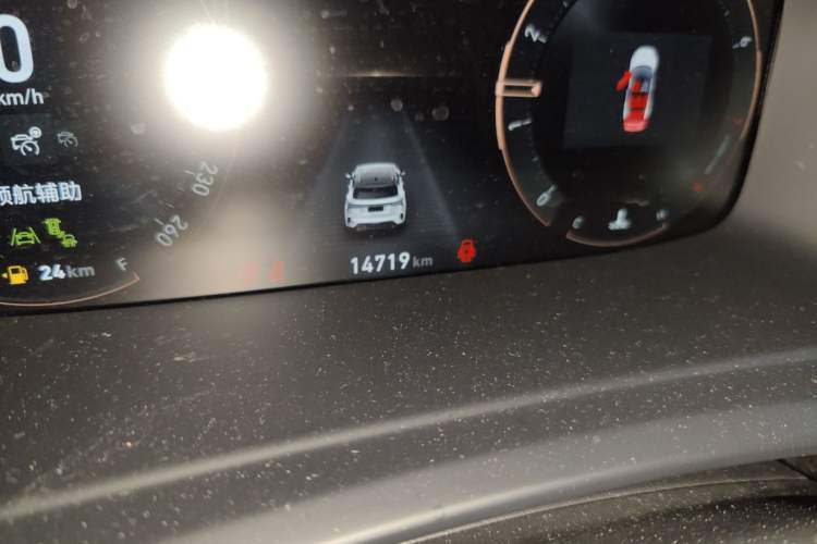 Used Lynk & Co 06 2020 1.5T YAO Halo Odometer Close Up