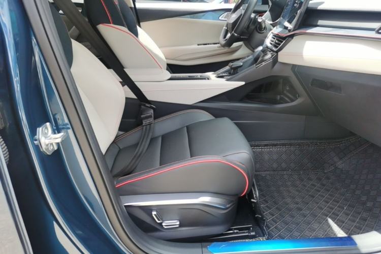 Used Lynk & Co 06 2020 1.5T YAO Halo Right Front Seat