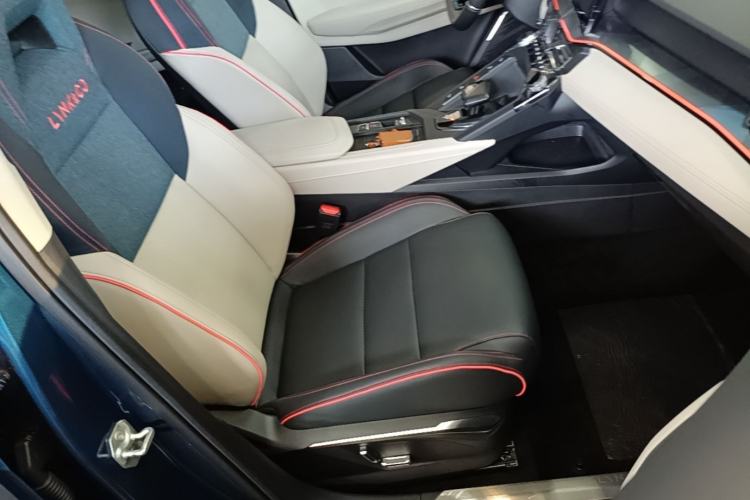 Used Lynk & Co 06 2020 1.5T YAO Halo Right Front Seat