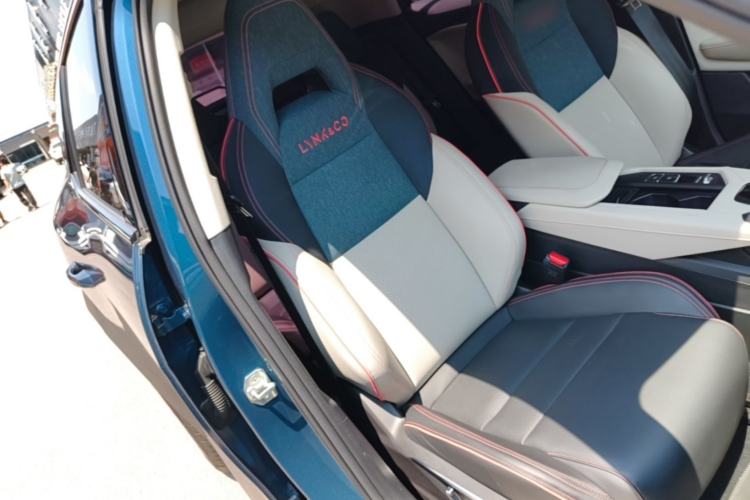 Used Lynk & Co 06 2020 1.5T YAO Halo Right Front Seat