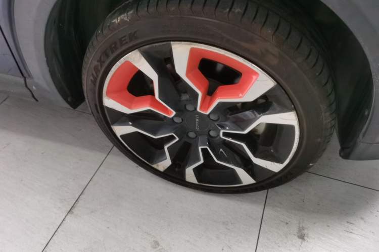 Used Lynk & Co 06 2020 1.5T Tech Pioneer Edition Right Front Wheel Hub