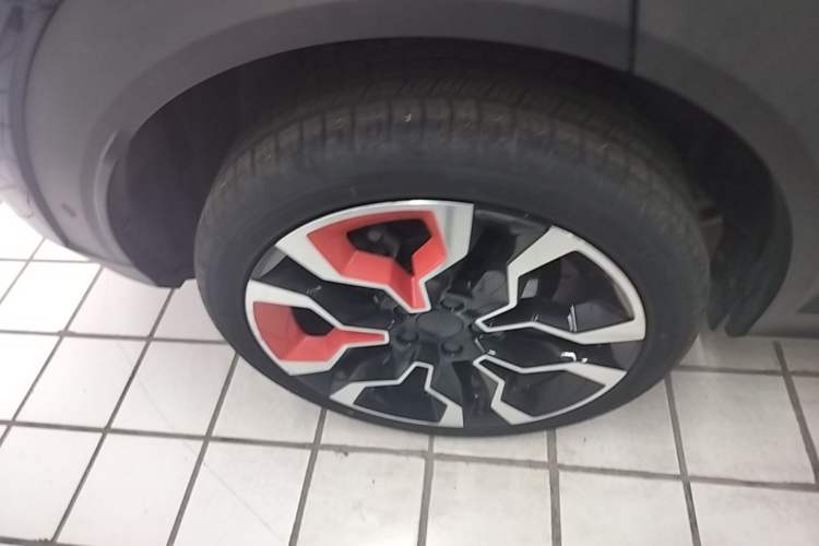 Used Lynk & Co 06 2020 1.5T YAO Halo Right Rear Wheel Hub
