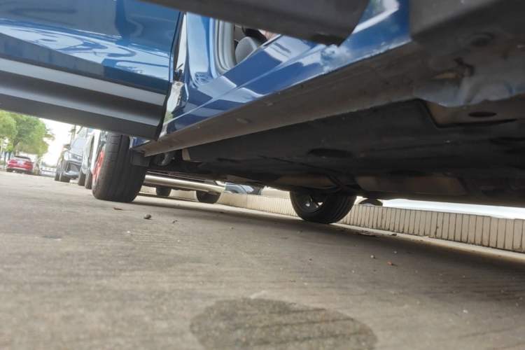 Used Lynk & Co 06 2020 1.5T YAO Halo Right Side Sill