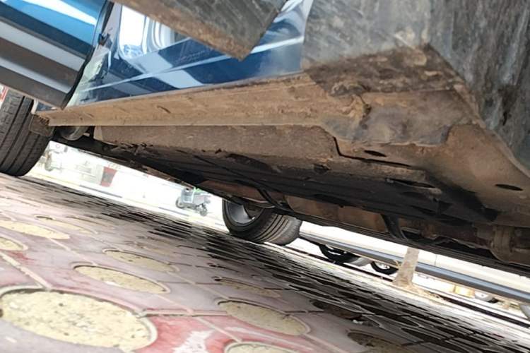 Used Lynk & Co 06 2020 1.5T YAO Halo Right Side Sill
