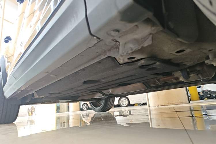 Used Lynk & Co 06 2020 1.5T YAO Halo Right Side Sill