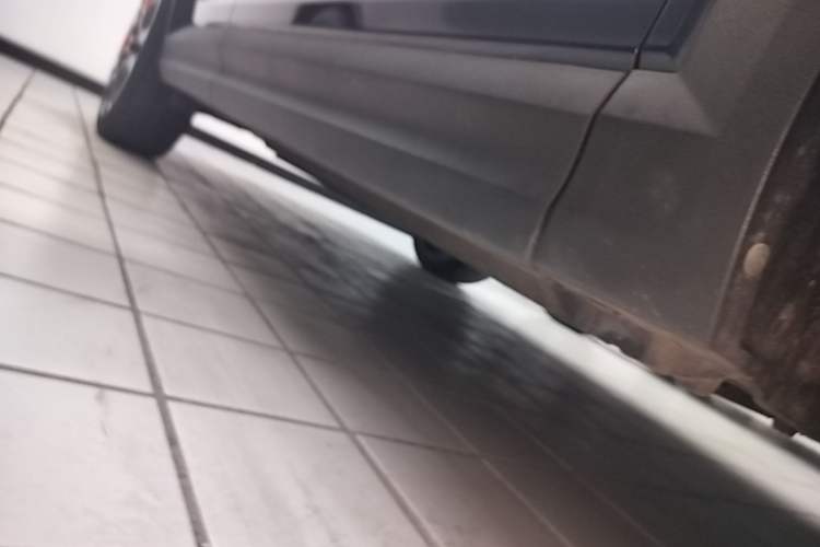 Used Lynk & Co 06 2020 1.5T YAO Halo Right Side Sill