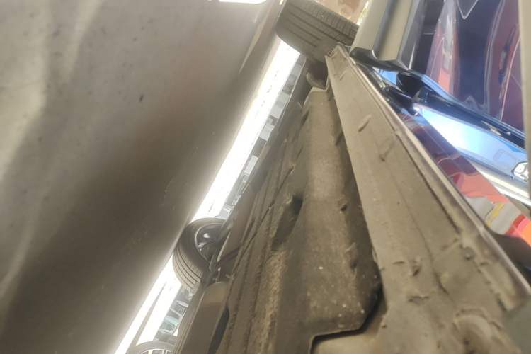 Used Lynk & Co 06 2020 1.5T YAO Halo Right Side Sill