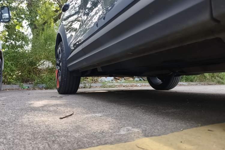 Used Lynk & Co 06 2020 1.5T YAO Halo Right Side Sill