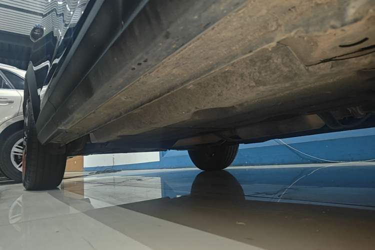 Used Lynk & Co 06 2020 1.5T YAO Halo Right Side Sill