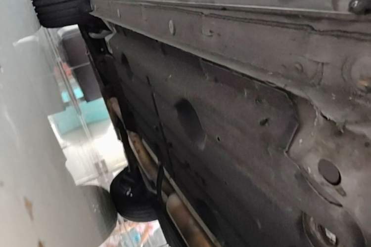 Used Lynk & Co 06 2020 1.5T YAO Halo Right Side Sill
