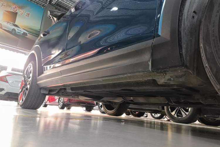 Used Lynk & Co 06 2020 1.5T YAO Halo Right Side Sill