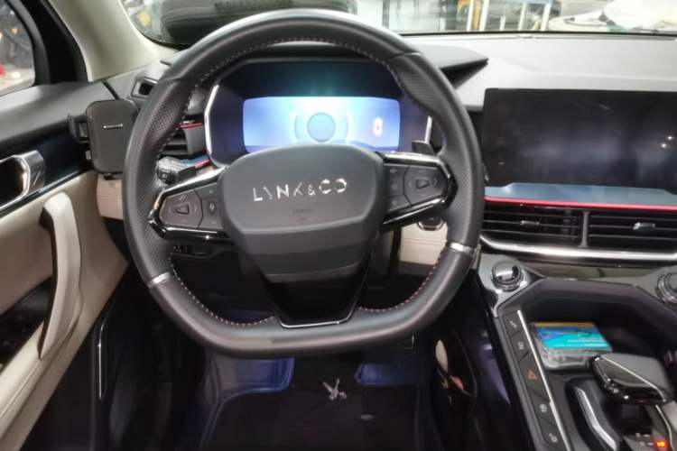 Used Lynk & Co 06 2020 1.5T Tech Pioneer Edition Steering Wheel